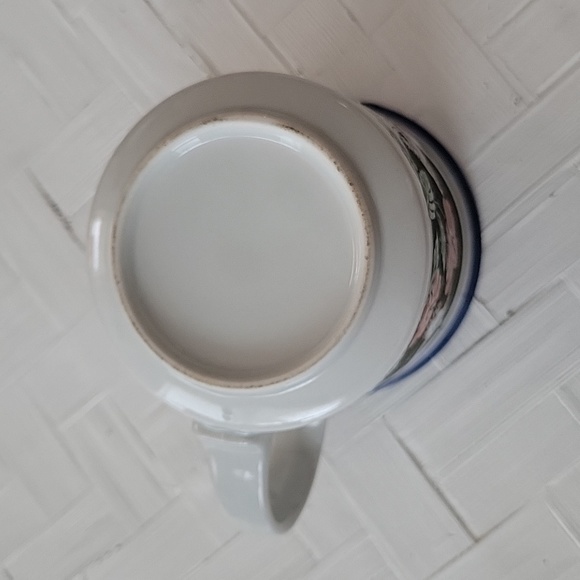 Vintage Humming Bird Coffee/Tea Mug Hibiscus Flowers Navy Inside Cup - Picture 4 of 4